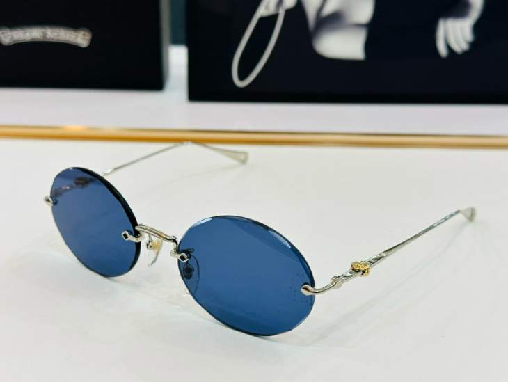 Picture of Chrome Hearts Sunglasses _SKUfw58027959fw